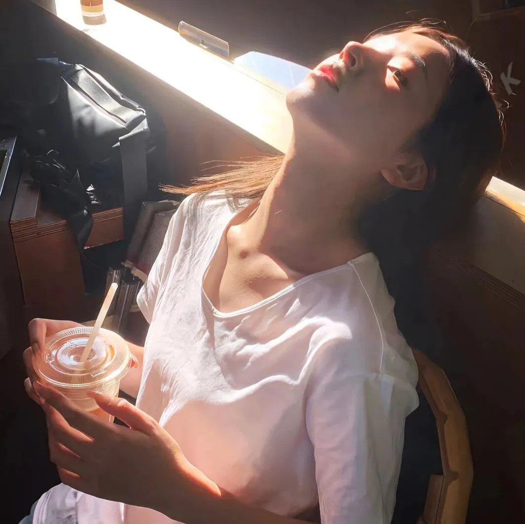 泄密者